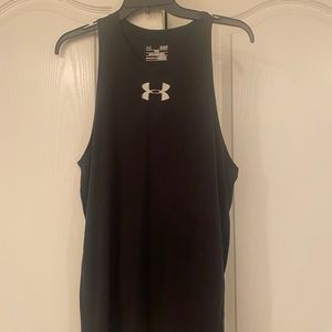 Men’s Under Armour t-shirt size small